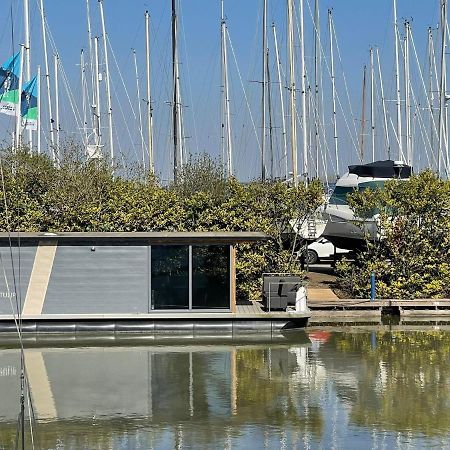 Waterfront Houseboat Near The Centre Hotel Monnickendam Eksteriør billede