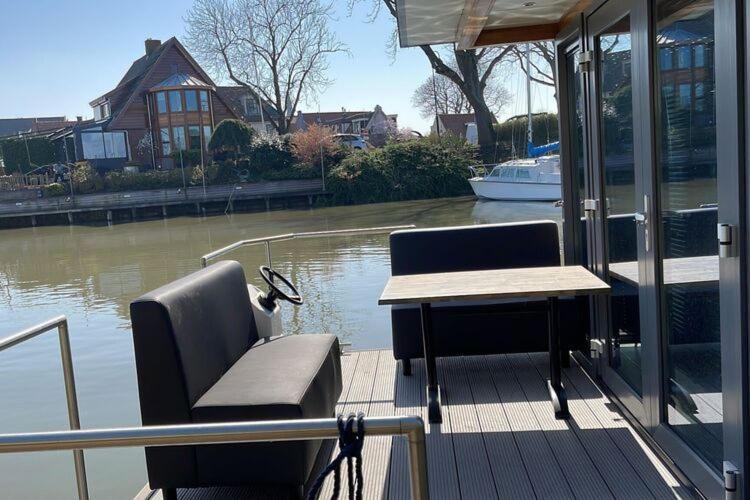 Waterfront Houseboat Near The Centre Hotel Monnickendam Eksteriør billede